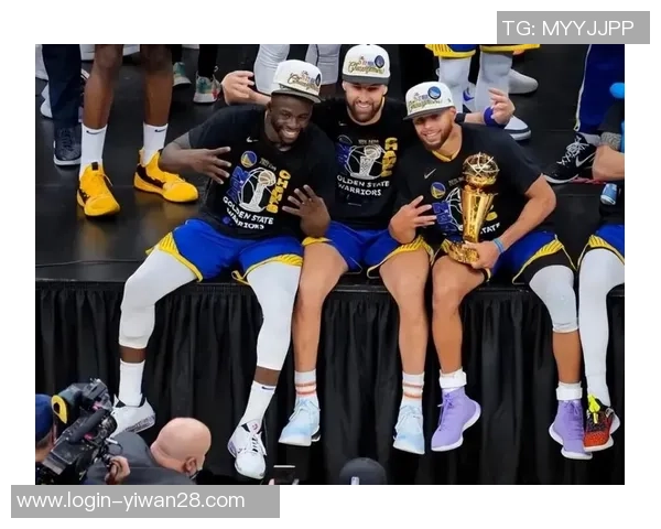 勇士王朝面临崩溃克莱与追梦或将双双离队引发震动 勇士王朝面临崩溃克莱与追梦或将双双离队引发震动