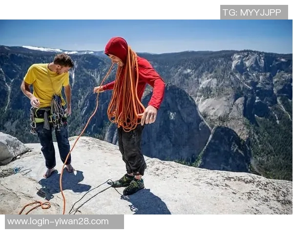 广州攀岩队的蜕变之旅:从传统到现代的攀岩文化探索与实践 广州攀岩队的蜕变之旅:从传统到现代的攀岩文化探索与实践